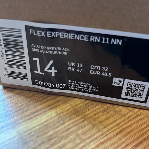 Nike flex experience rn 11NN size 14
